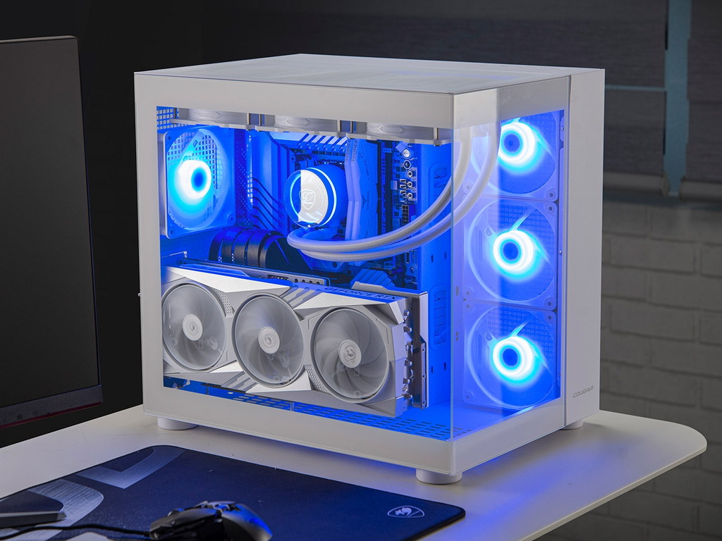 COUGAR、4基のARGBファンを標準装備するピラーレスデザインのミドルタワー「FV150 RGB」