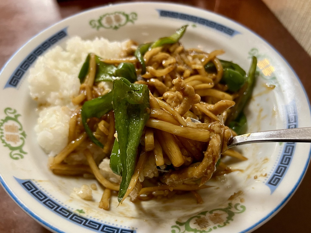 【深夜丼】順興の青椒肉絲丼