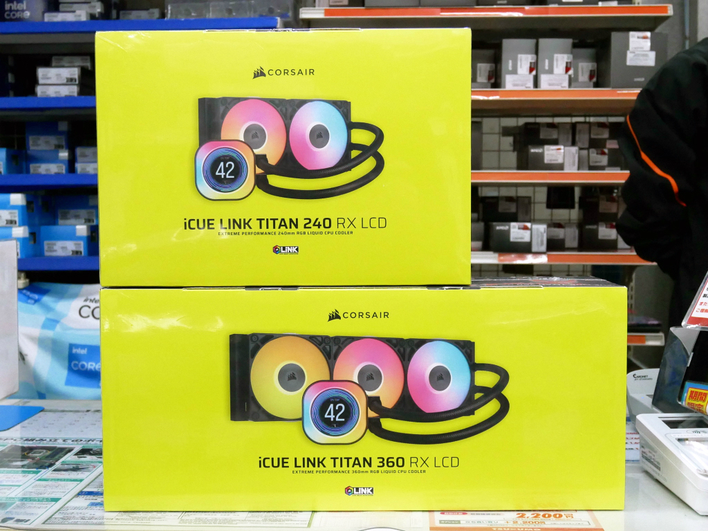 (アキバ入荷情報) 2.1型円形LCDを搭載したAIO水冷ユニット、CORSAIR「iCUE LINK TITAN 240/360 RX RGB LCD」