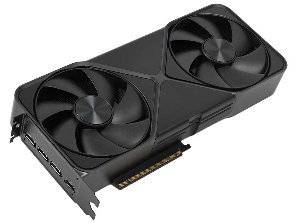 CUDAコア数2万超えのモンスターGPU、NVIDIA「GeForce RTX 5090」の実力を探る
