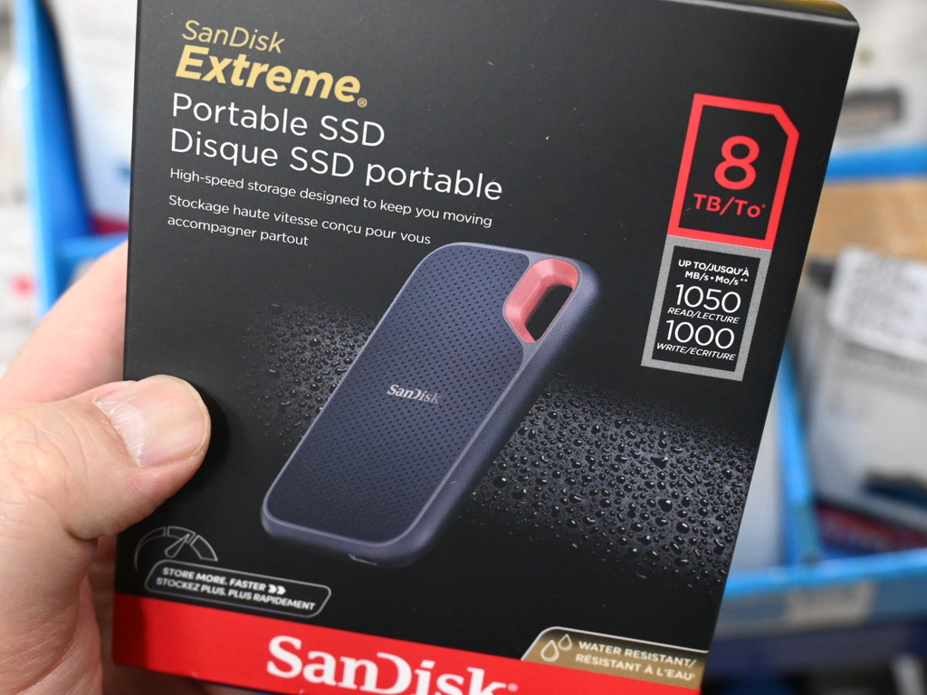 (アキバ取材班) 頑丈ポータブルSSD「SanDisk Extreme Portable SSD」に8TBモデル、価格は約10万円