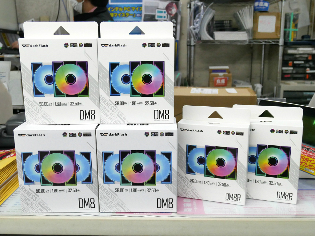 (アキバ入荷情報) インフィニティミラー搭載格安120mmファン、darkFlash「DM8」発売開始